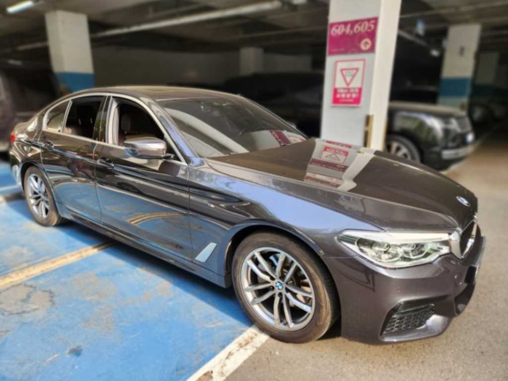 BMW 5 Series - Vista 3