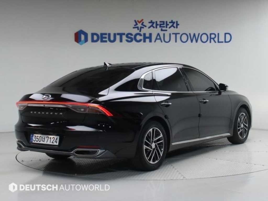 HYUNDAI Grandeur - Vista 2