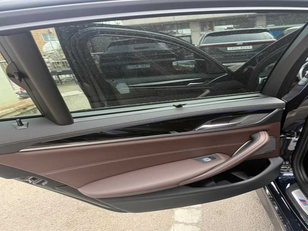 BMW 5 Series - Vista 10
