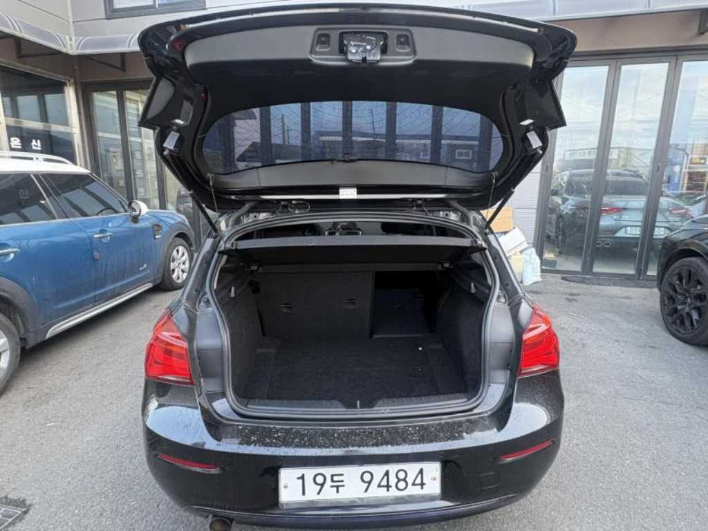 BMW 1 series 2016 Negro - Importación desde Corea - HF Imports Iquique - Foto 18