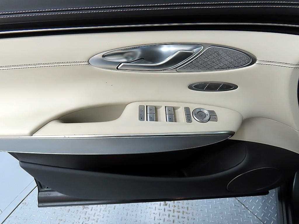 Genesis GV70 - Vista 11