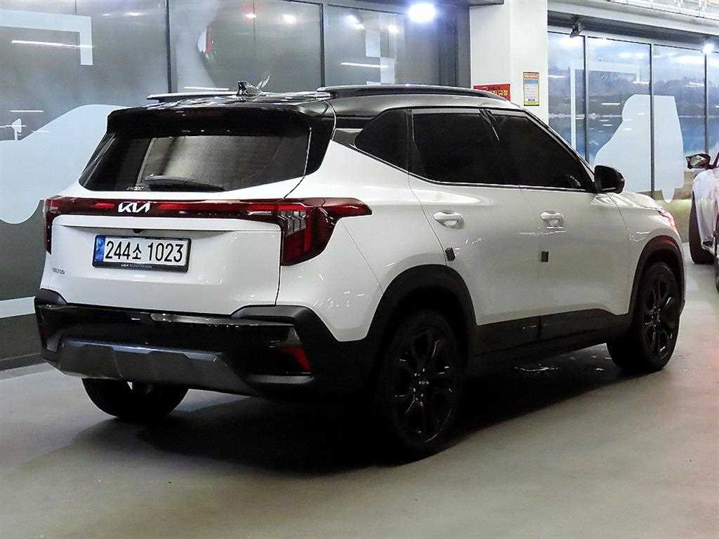KIA Seltos - Vista 4