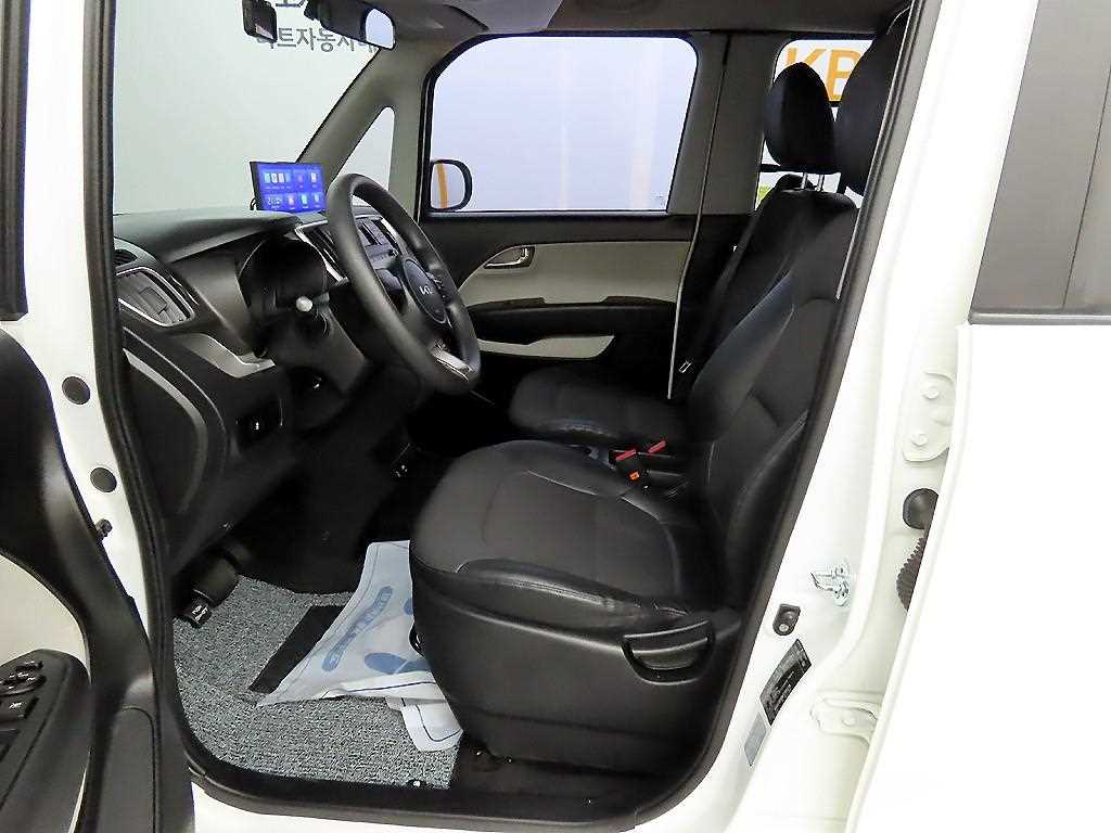 KIA Ray - Vista 5