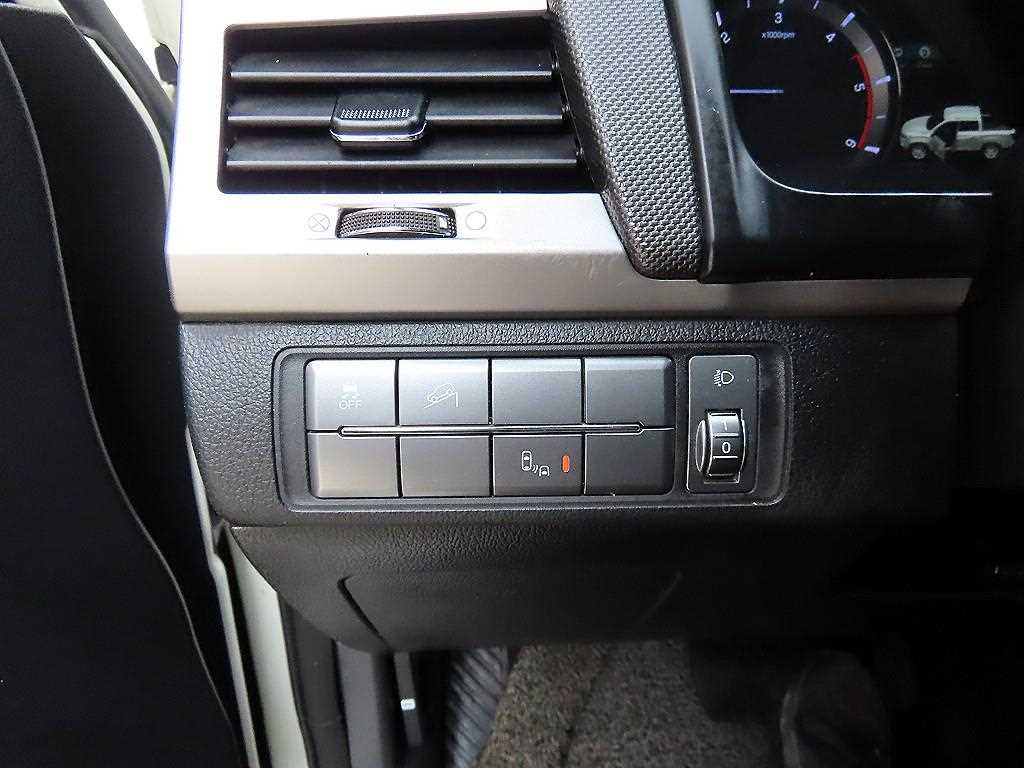 Ssangyong Rexton - Vista 12