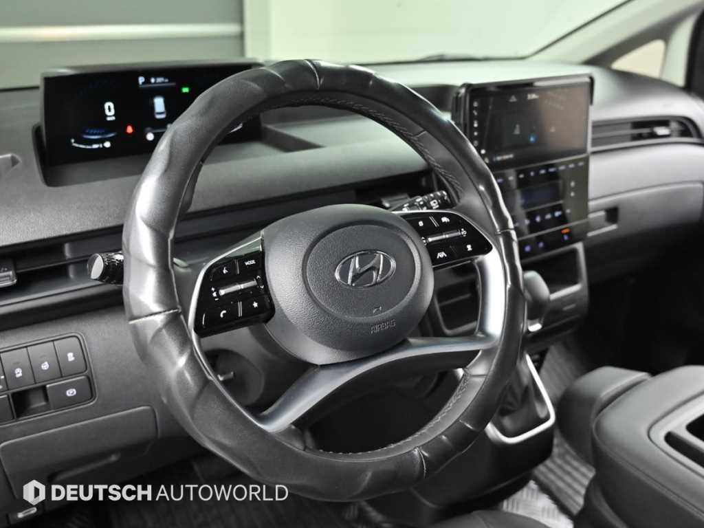 HYUNDAI Staria 2023 Plateado - Importación desde Corea - HF Imports Iquique - Foto 13