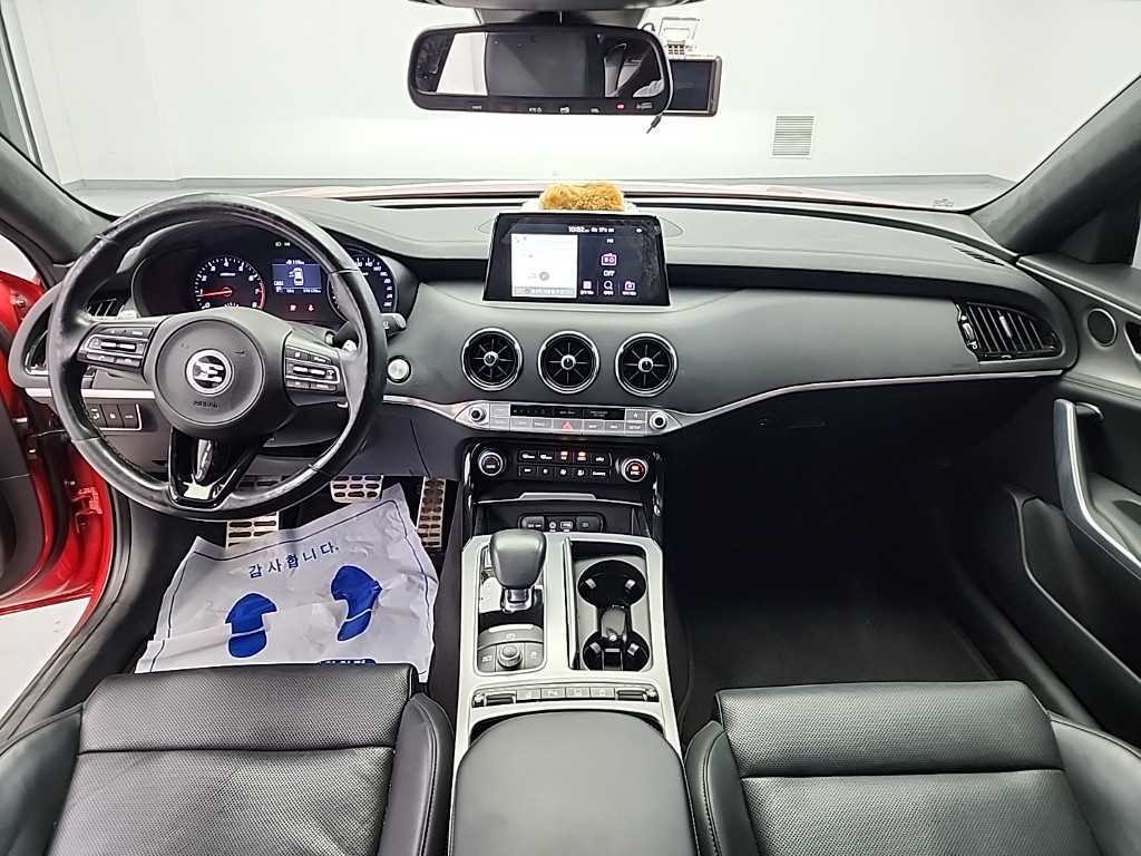 KIA Stinger - Vista 7