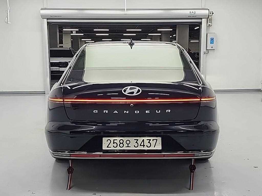 HYUNDAI Grandeur - Vista 3