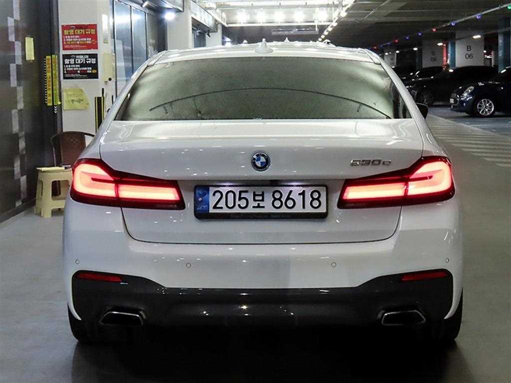 BMW 5 Series - Vista 5
