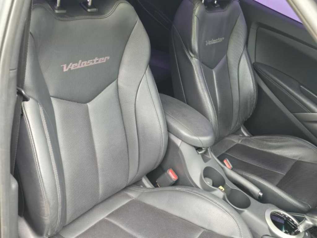 HYUNDAI Veloster - Vista 9