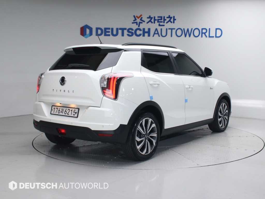 Ssangyong Tivoli - Vista 3