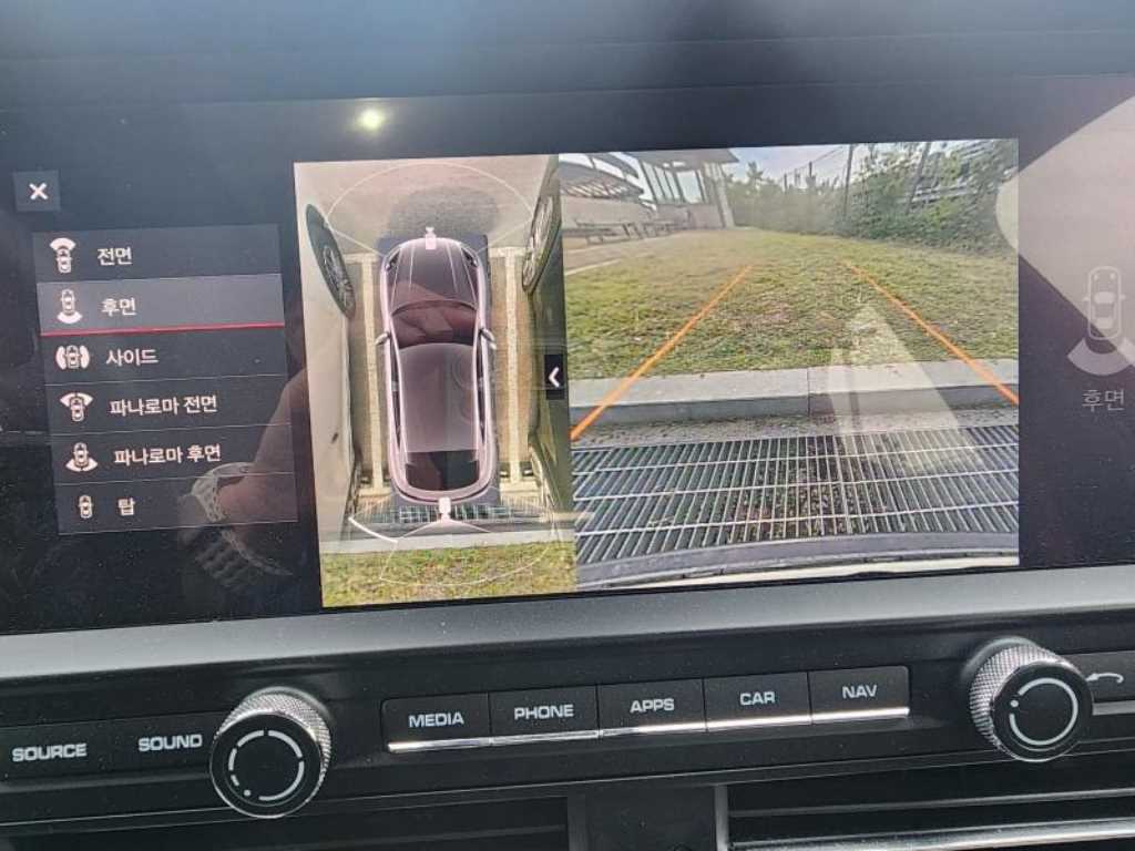 Porsche Macan - Vista 11