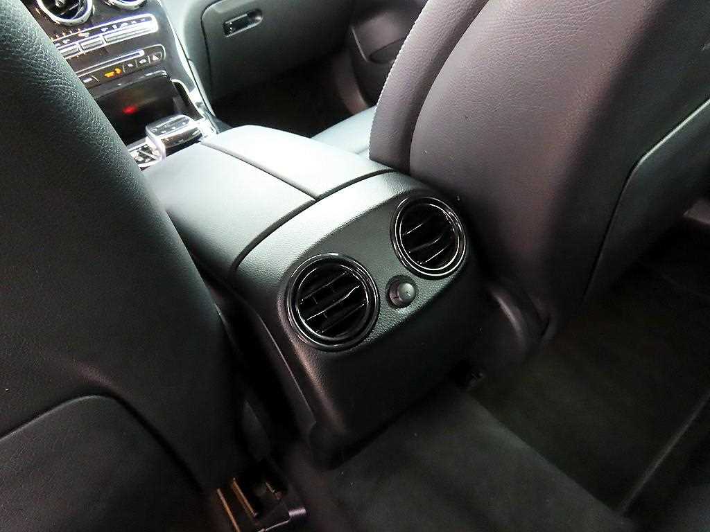 Mercedes Benz GLC Class 2019 Negro - Importación desde Corea - HF Imports Iquique - Foto 15