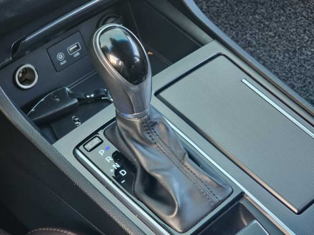 HYUNDAI Aslan - Vista 12