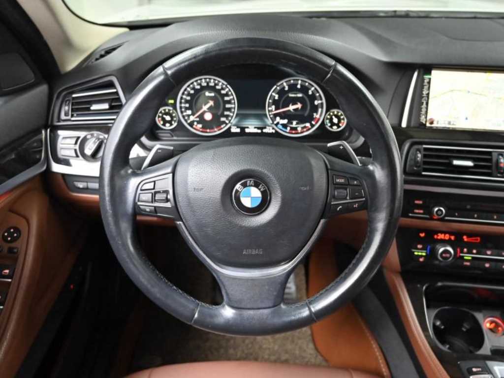 BMW 5 Series - Vista 12