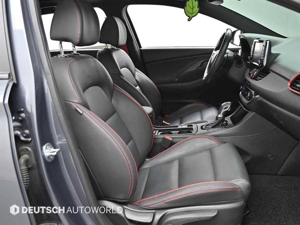 HYUNDAI i30 - Vista 12