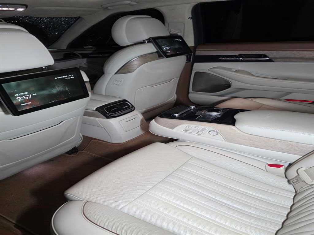 Genesis G90 - Vista 2