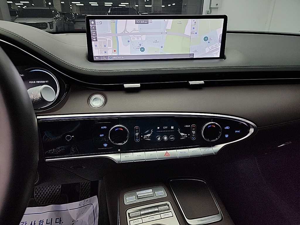 Genesis GV70 - Vista 10