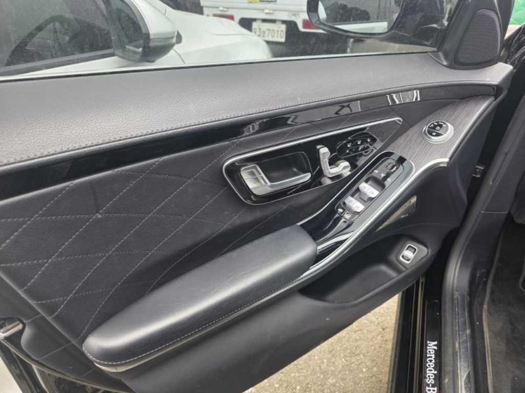 Mercedes Benz S Class - Vista 6