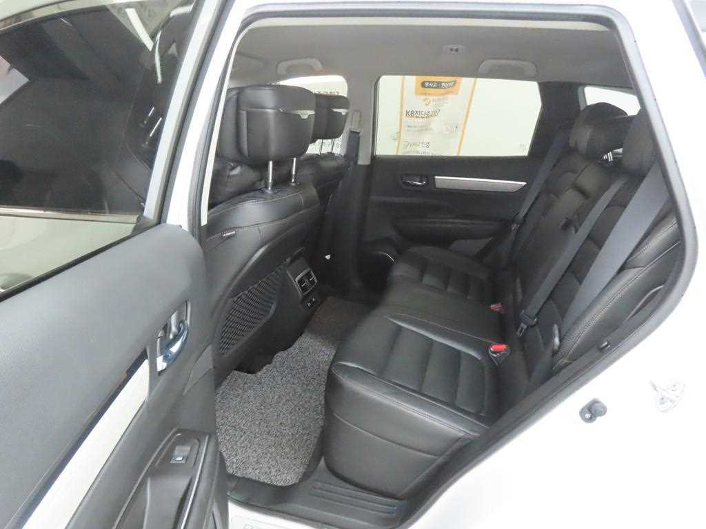 SAMSUNG QM6 - Vista 6
