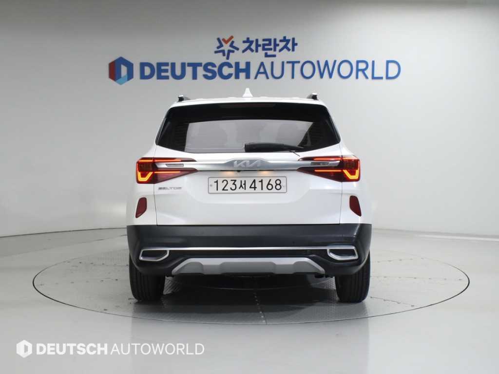 KIA Seltos - Vista 4