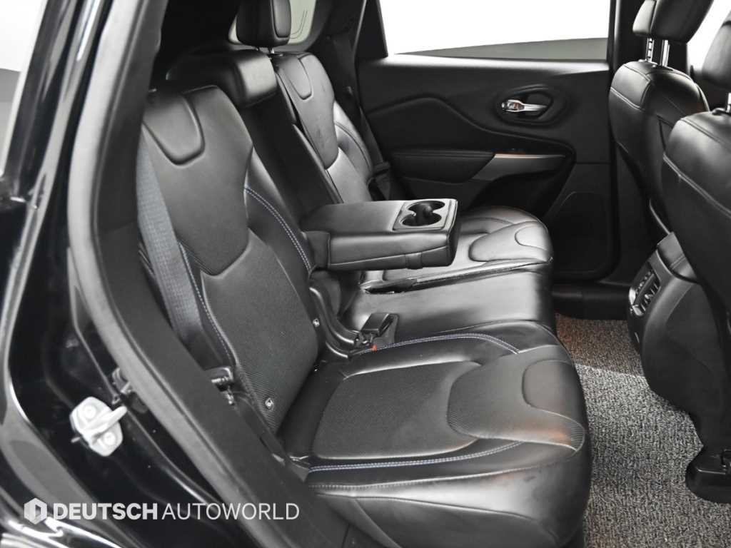 Jeep Cherokee - Vista 12