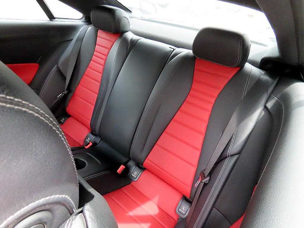 Mercedes Benz E class - Vista 6