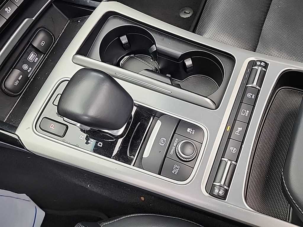 KIA Stinger - Vista 8