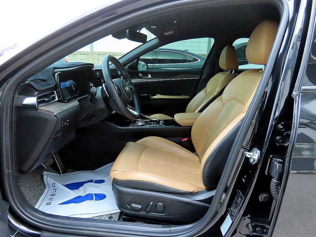 KIA K5 - Vista 5