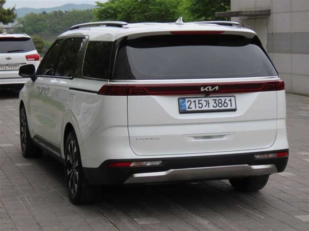 KIA Carnival - Vista 4