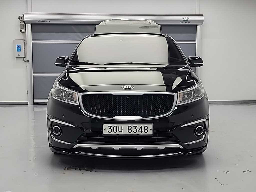 KIA Carnival - Vista 2