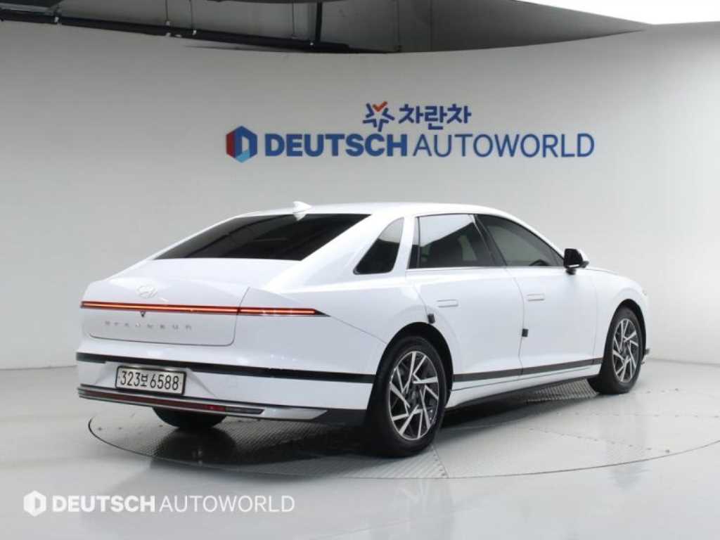 HYUNDAI Grandeur - Vista 3
