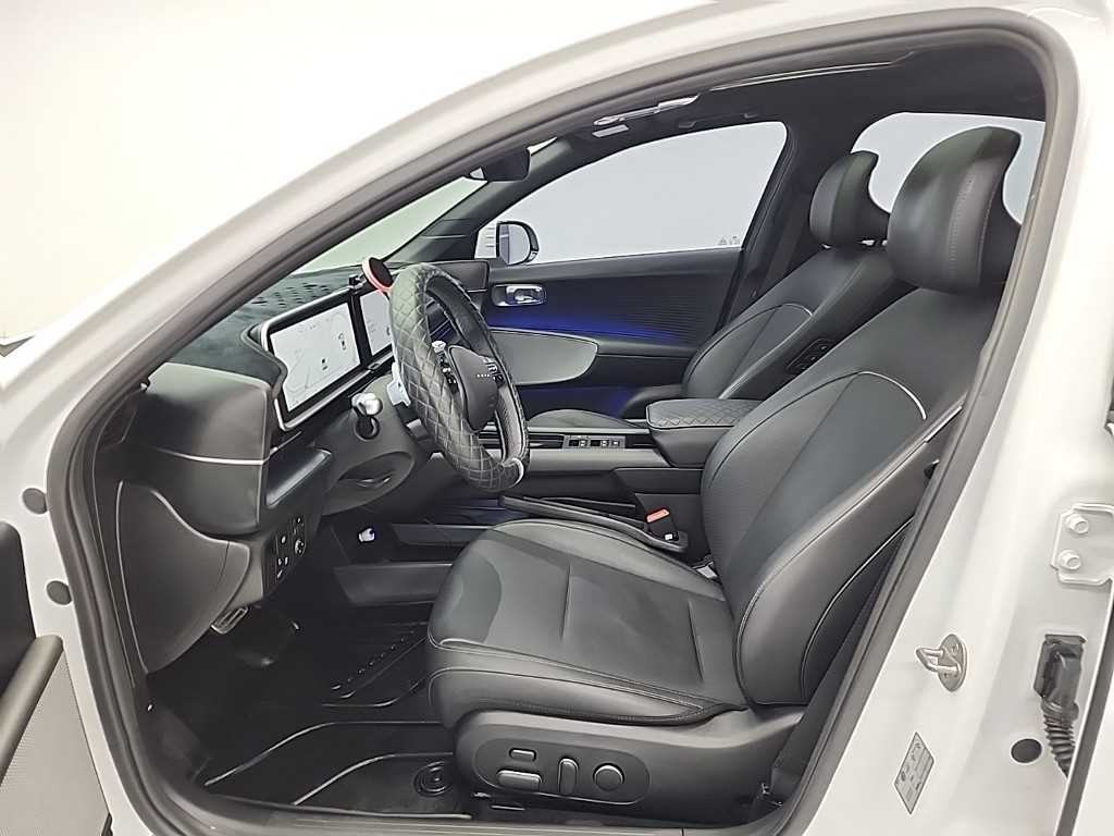 HYUNDAI Ioniq 6 - Vista 11