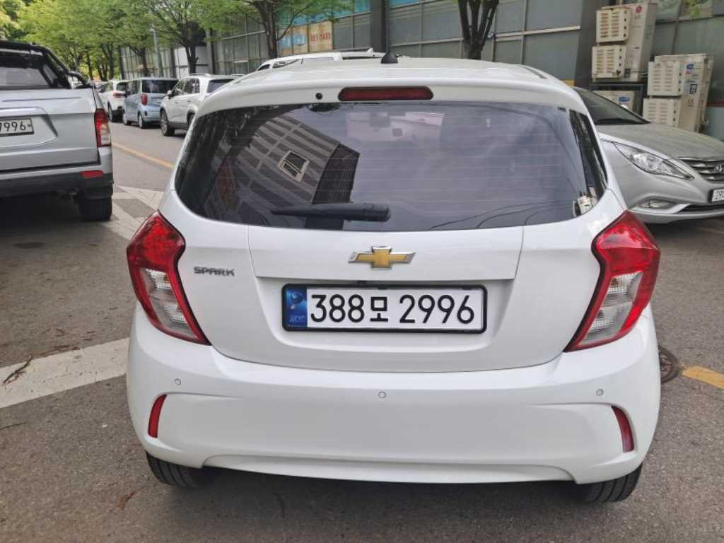 Chevrolet Spark - Vista 5
