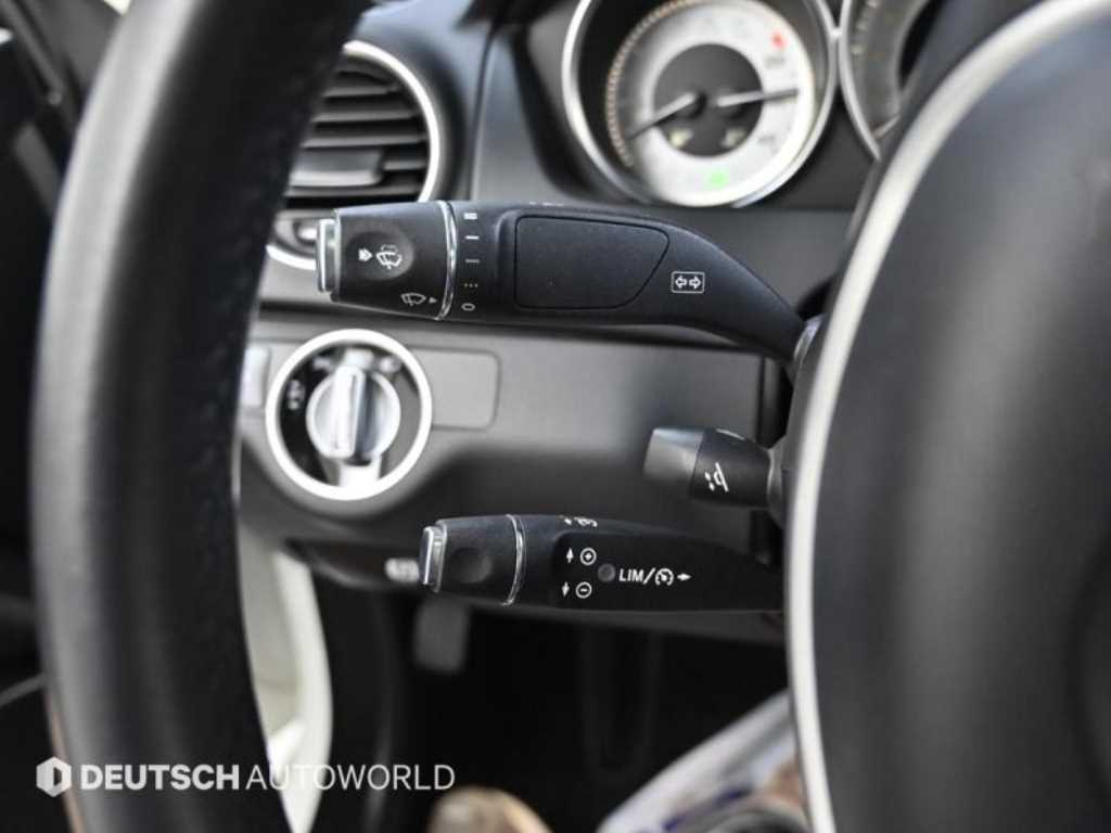 Mercedes Benz C Class 2013 Blanco - Importación desde Corea - HF Imports Iquique - Foto 17