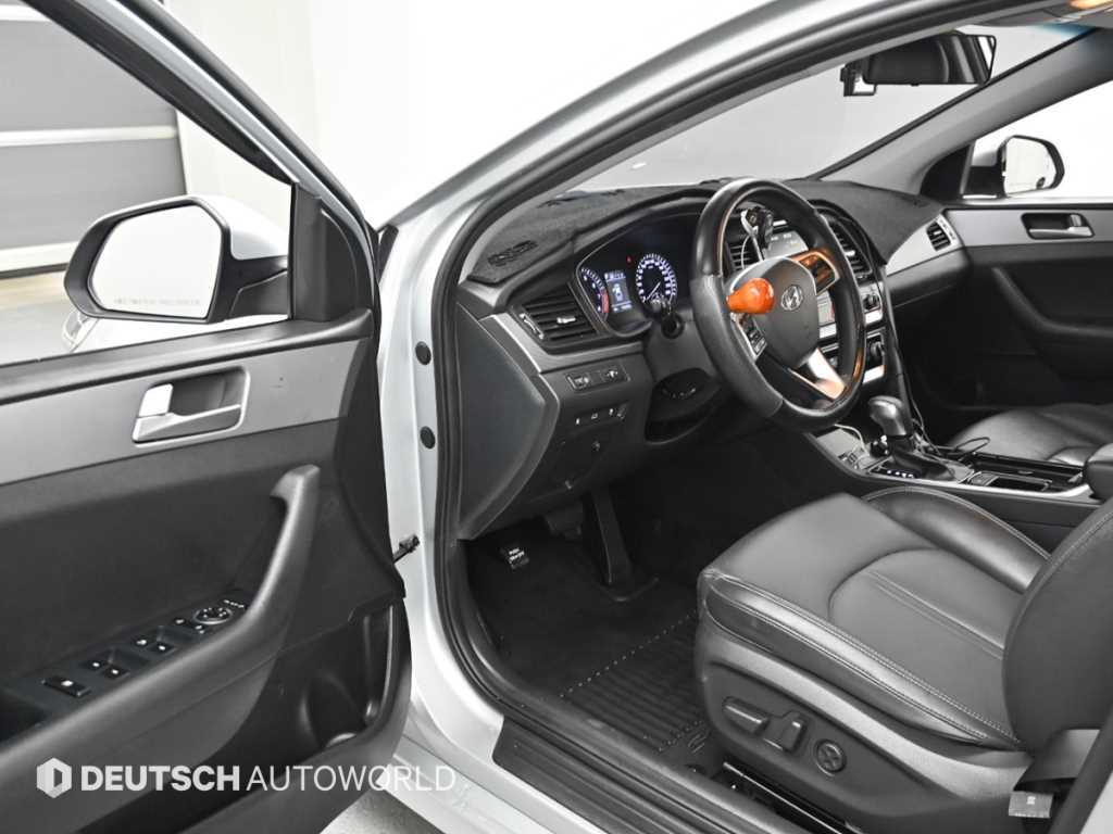 HYUNDAI Sonata - Vista 11
