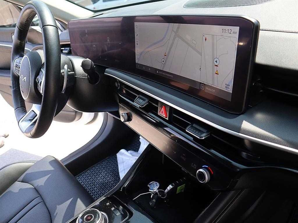 KIA K5 - Vista 11