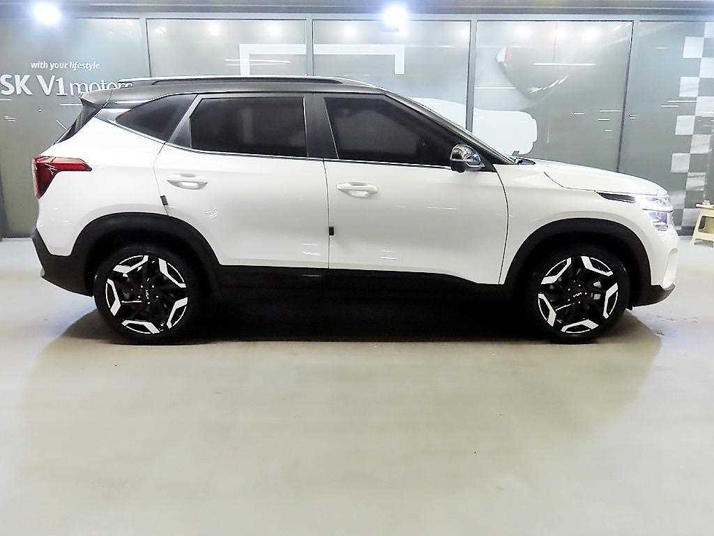 KIA Seltos - Vista 3
