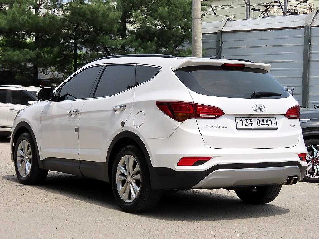 HYUNDAI Santa Fe - Vista 3