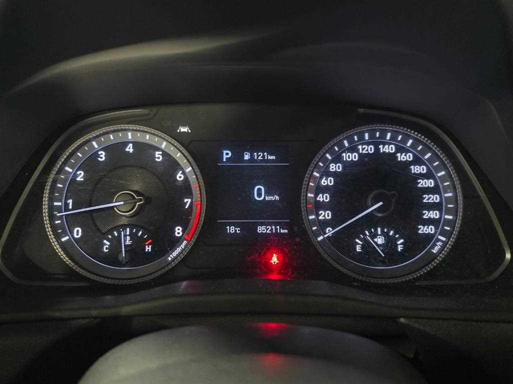 HYUNDAI Sonata - Vista 8