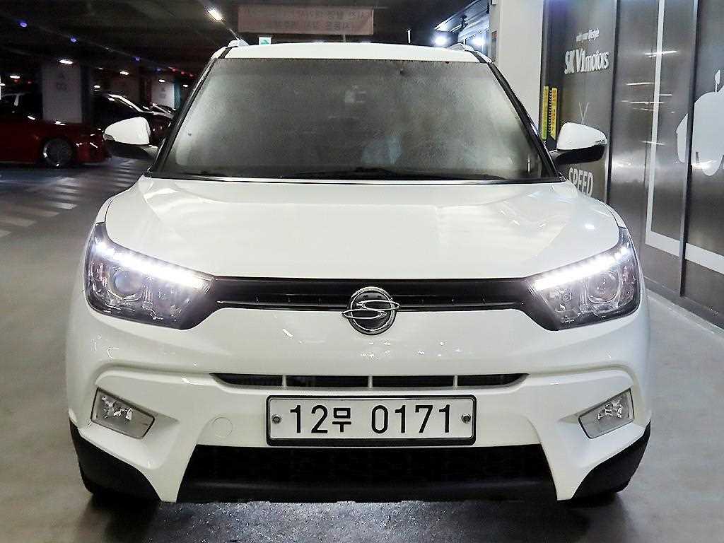 Ssangyong Tivoli - Vista 2