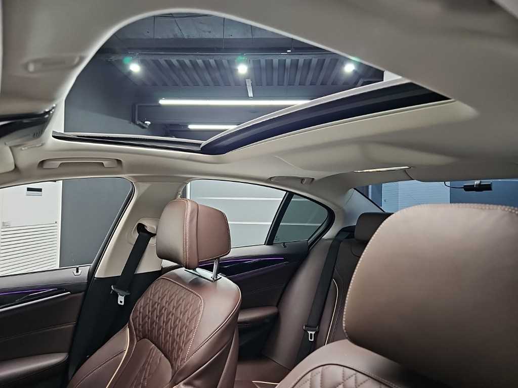 BMW 5 Series 2021 Gris - Importación desde Corea - HF Imports Iquique - Foto 14