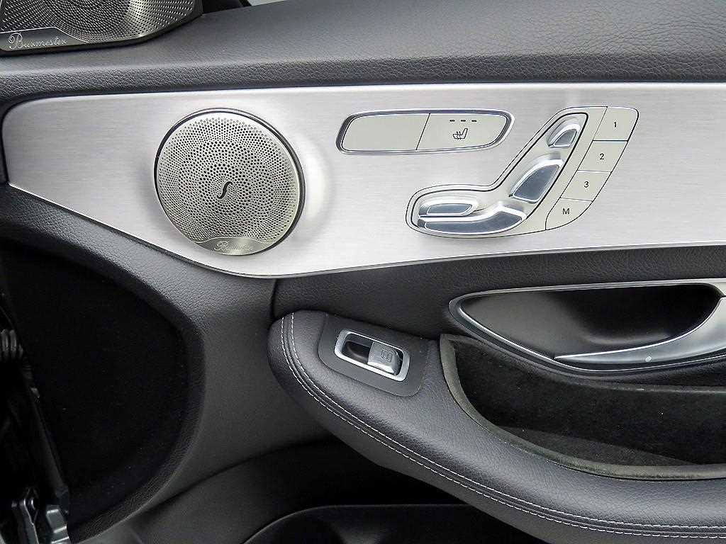 Mercedes Benz C Class - Vista 11