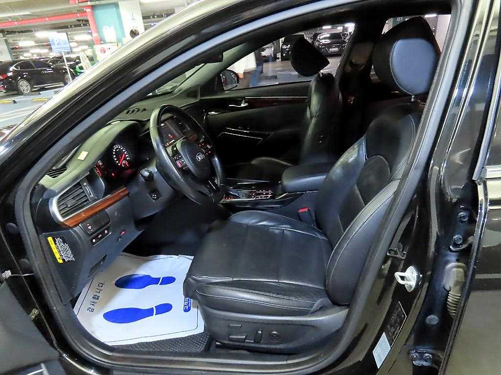 KIA K7 - Vista 6