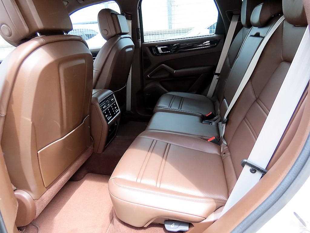 Porsche Cayenne - Vista 6