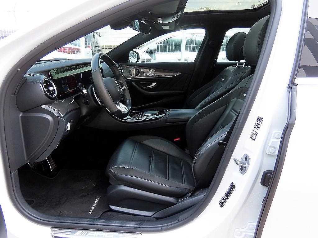 Mercedes Benz E class - Vista 5