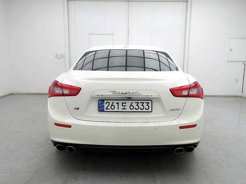 Maserati Ghibli - Vista 3