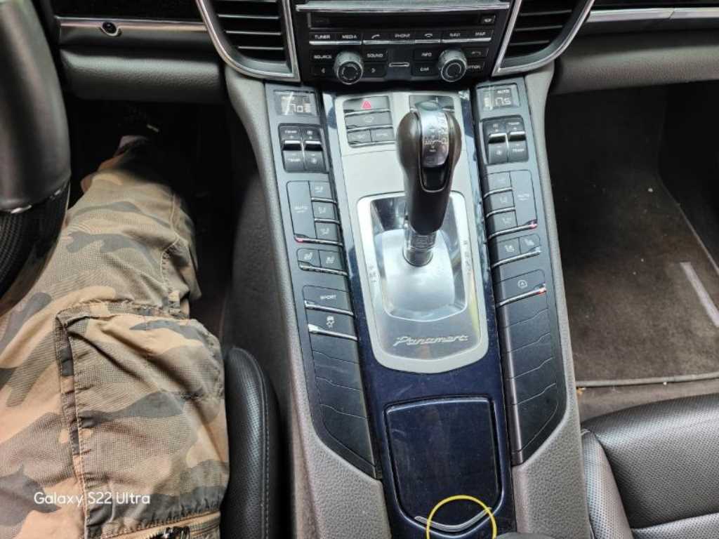 Porsche Panamera - Vista 11