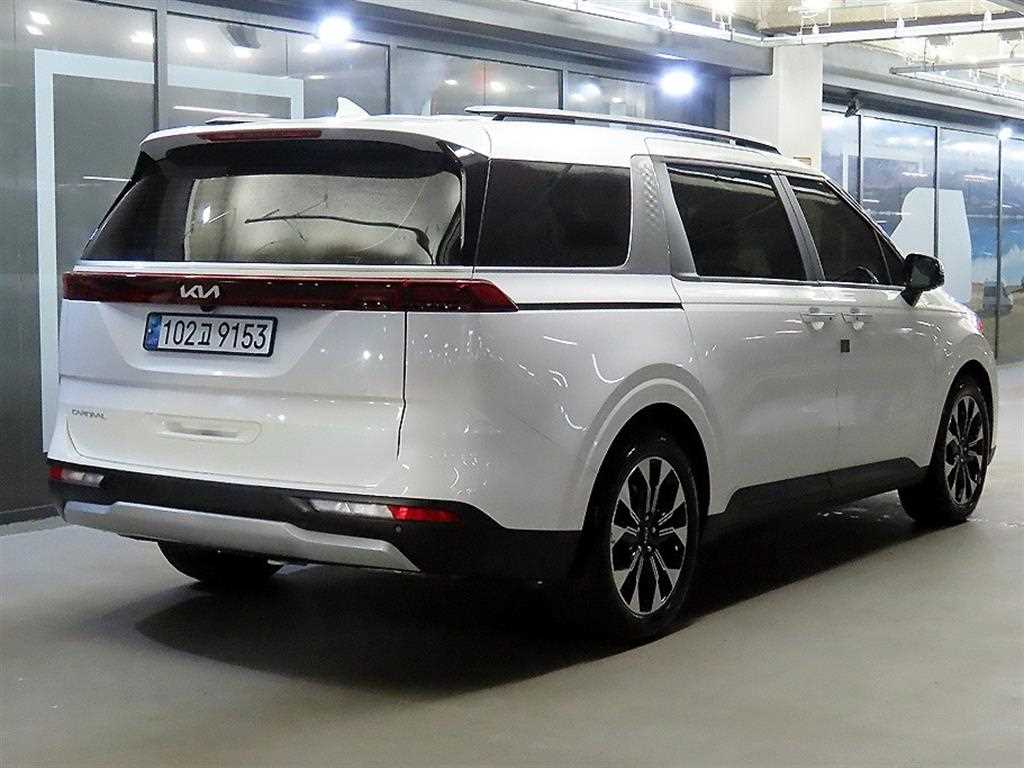 KIA Carnival - Vista 4