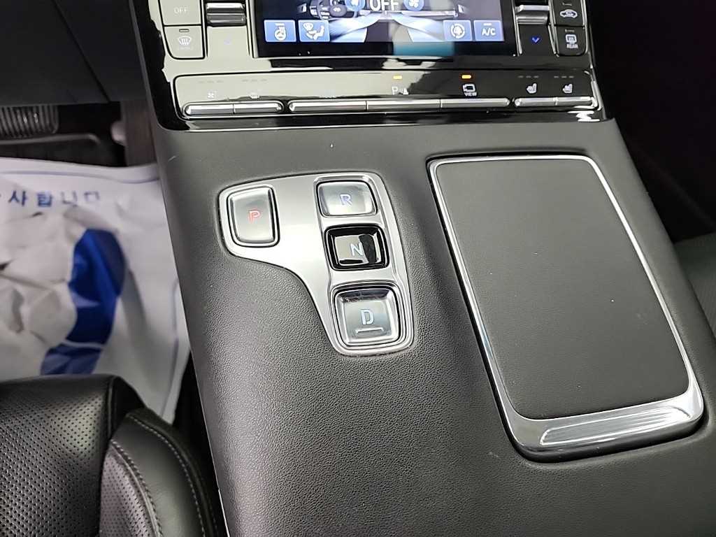 HYUNDAI Grandeur - Vista 8