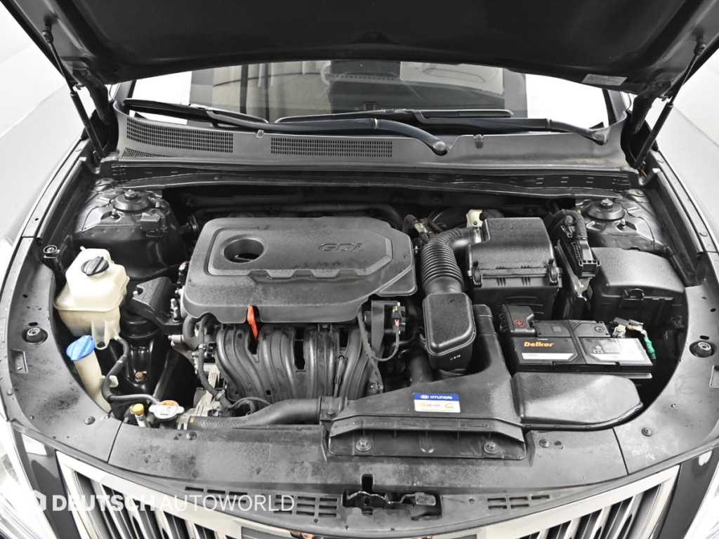 HYUNDAI Grandeur - Vista 7
